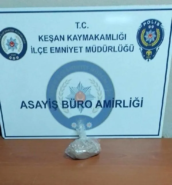 Polisin uygulama noktasında 198 gram eroinle yakalandı