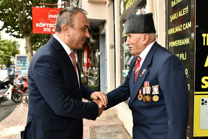 Vali Soytürk Muharip Gaziler Derneğini Ziyaret Etti Vali Soytürk Muharip Gaziler Derneğini Ziyaret Etti
