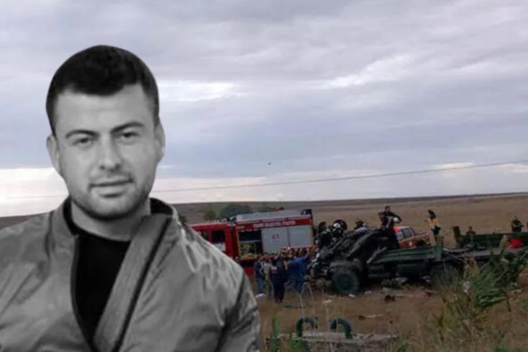 Askeri Araç Tarlaya Devrildi: 1 Şehit, 2 Yaralı
