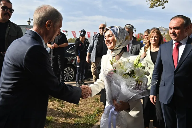 Aile ve Sosyal Hizmetler Bakanı Göktaş Süleymanpaşa Belediyesini Ziyaret Etti Aile ve Sosyal Hizmetler Bakanı Göktaş Süleymanpaşa Belediyesini Ziyaret Etti