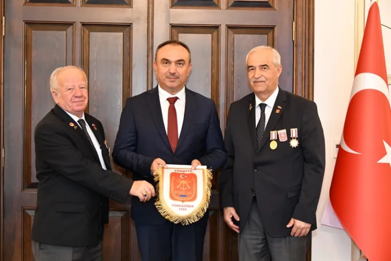 Çorlu Muharip Gaziler Derneği Başkanı Kayacı Vali Soytürk’ü Ziyaret Etti