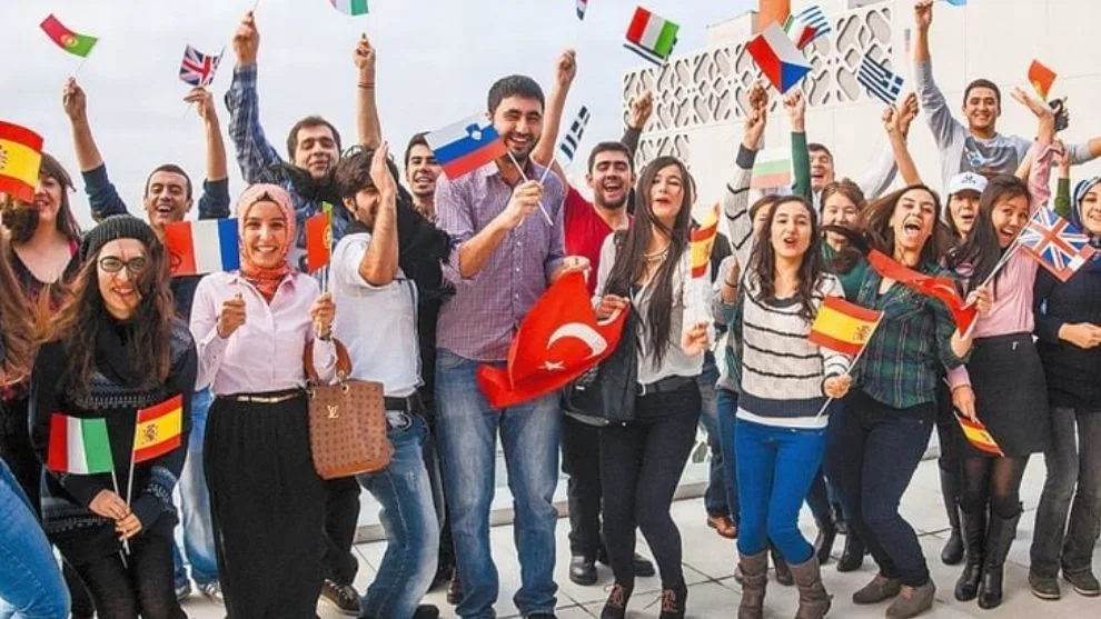 Tekirdağ’da Skandal İddia! AB’den Öğrencilere Gönderilen Erasmus Paralarına Çöktüler! Tekirdağ’da Skandal İddia! AB’den Öğrencilere Gönderilen Erasmus Paralarına Çöktüler!