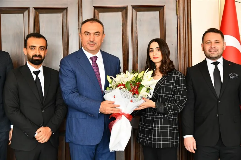 Genç Sağlık Sendikası İl Başkanı Ahmet Erol, Vali Recep Soytürk’ü Ziyaret Etti_651b5090f3135.jpeg