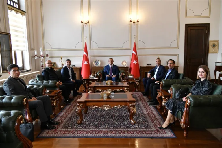 Hayırsever İş İnsanı Kervancı Vali Soytürk’ü Ziyaret Etti