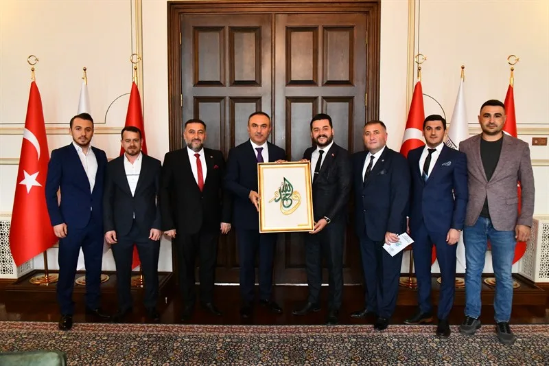 Kapaklı Samsun Alaçamlılar Derneği Başkan ve Üyelerinden Vali Soytürk’e Ziyaret Kapaklı Samsun Alaçamlılar Derneği Başkan ve Üyelerinden Vali Soytürk’e Ziyaret