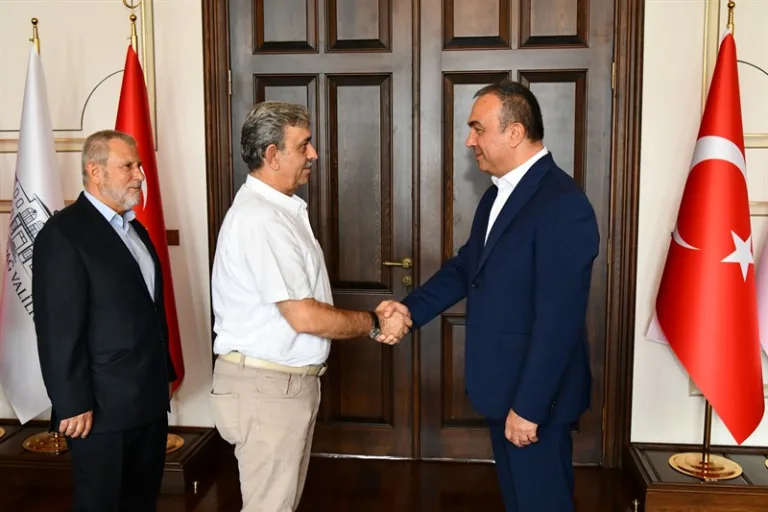 Memur-Sen Tekirdağ Temsilcisi Topuz ve Büro Memur-Sen Tekirdağ Şube Başkanı Şeker Vali Soytürk’ü Ziyaret Etti