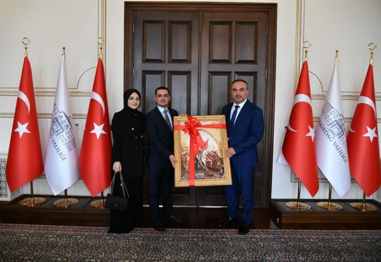 Sakarya Makine Kimya Endüstrisi Kurumu ve İşadamları Derneği Yönetim Kurulu Üyesi Koşar Vali Soytürk’ü Ziyaret Etti