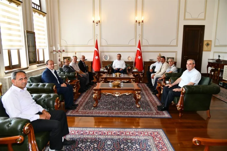 Şarköylü Muhtarlar Vali Soytürk’ü Ziyaret Etti
