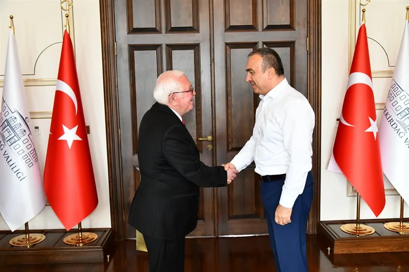 Tekirdağ Bulgaristan Göçmenleri Dernek Başkanı Öztürk ve Dernek Üyeleri Vali Soytürk’ü Ziyaret Etti Tekirdağ Bulgaristan Göçmenleri Dernek Başkanı Öztürk ve Dernek Üyeleri Vali Soytürk’ü Ziyaret Etti