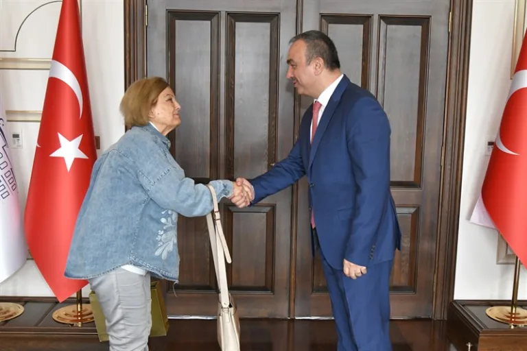 Tekirdağ Türk Kadınlar Birliği Başkanı Ülker ve Yönetim Kurulu Üyeleri Vali Soytürk’ü Ziyaret Etti