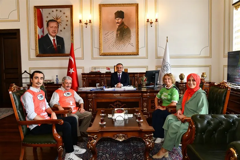 TEMA Vakfı Tekirdağ İl Temsilcisi ve TEMA Vakfı Üyelerinden Vali Soytürk’e Ziyaret TEMA Vakfı Tekirdağ İl Temsilcisi ve TEMA Vakfı Üyelerinden Vali Soytürk’e Ziyaret