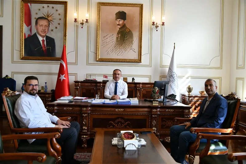 Trakya Gazetesi İmtiyaz Sahibi Aldoğan Vali Soytürk’ü Ziyaret Etti Trakya Gazetesi İmtiyaz Sahibi Aldoğan Vali Soytürk’ü Ziyaret Etti