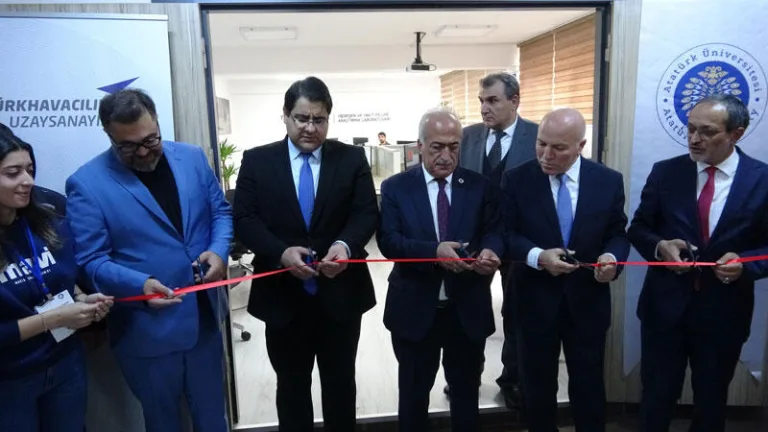 TUSAŞ Hidrojen ve Yakıt Pilleri Araştırma Laboratuvarı açıldı