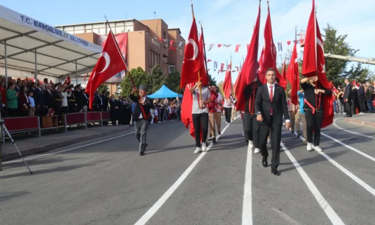 29 Ekim Cumhuriyet Bayramının 100. Yılı Ergenede Coşkuyla Kutlandı