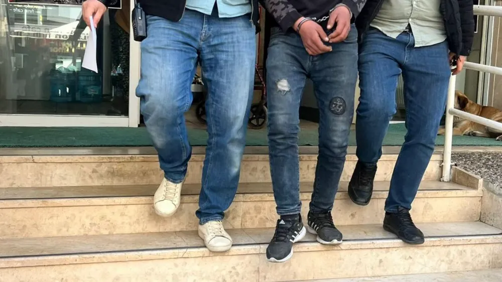 Çalıştığı Şirketi Soydu: 500 Bin TL’lik Malzemeyi Yarı Fiyatına Sattı! Çalıştığı Şirketi Soydu: 500 Bin TL’lik Malzemeyi Yarı Fiyatına Sattı!
