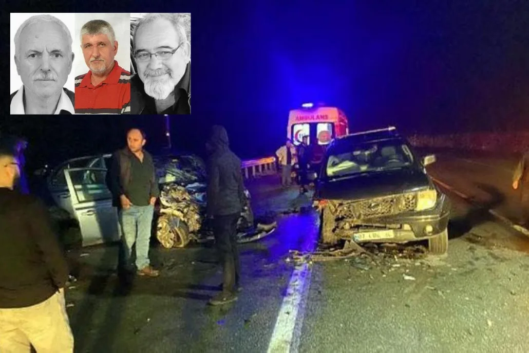 Otomobil ile Kamyonet Çarpıştı; 3 Ölü, 2 Yaralı Otomobil ile Kamyonet Çarpıştı; 3 Ölü, 2 Yaralı