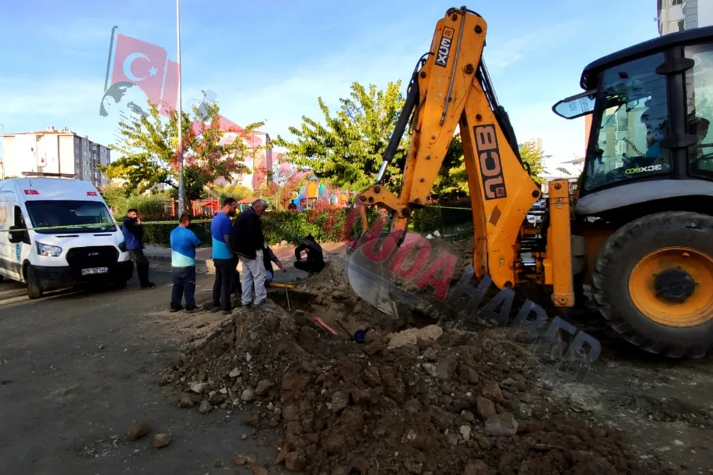 Kazı Çalışması Yapılırken Doğalgaz Borusu Patladı! Kazı Çalışması Yapılırken Doğalgaz Borusu Patladı!
