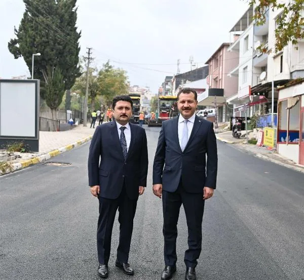 Balıkesir’de sıcak asfalt serimi | Balıkesir