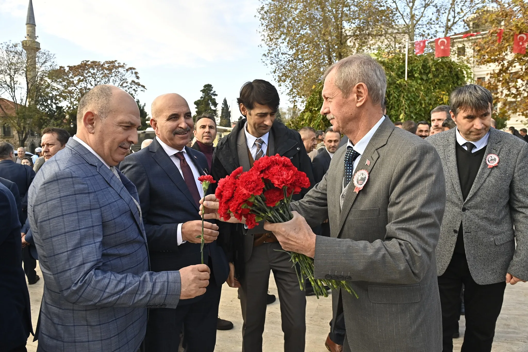Başkan Uzunlar Öğretmenler Günü etkinliklerine katıldı Başkan Uzunlar Öğretmenler Günü etkinliklerine katıldı