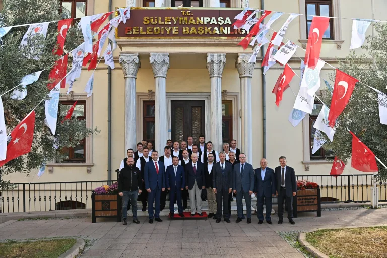 Başkan Uzunlar Romanya heyetini makamında ağırladı
