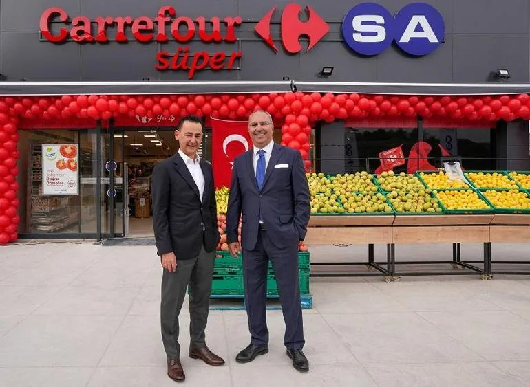 CarrefourSA Türkiyede bininci mağazasını açtı