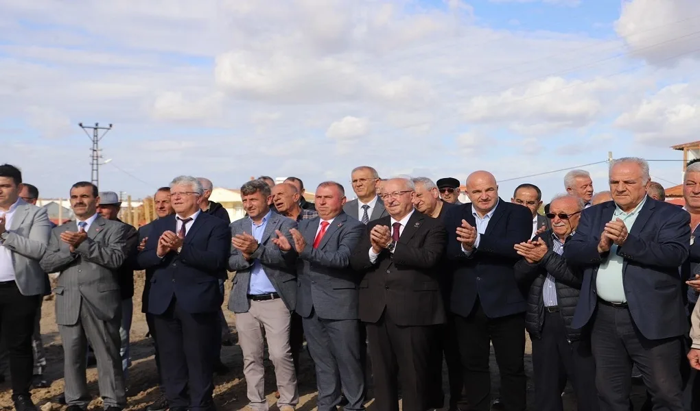 ÇUKURYURT DÜĞÜN SALONU TEMEL ATMA PROGRAMI GÖRKEMLİ BİR TÖRENLE GERÇEKLEŞTİRİLDİ ÇUKURYURT DÜĞÜN SALONU TEMEL ATMA PROGRAMI GÖRKEMLİ BİR TÖRENLE GERÇEKLEŞTİRİLDİ
