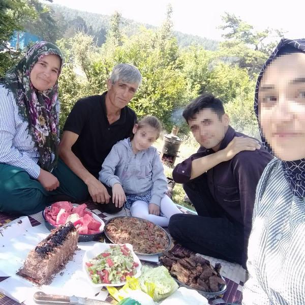 Kocasını uyurken bıçaklayıp öldürdü, kendi babasını boğmaya kalkıştı | Sakarya