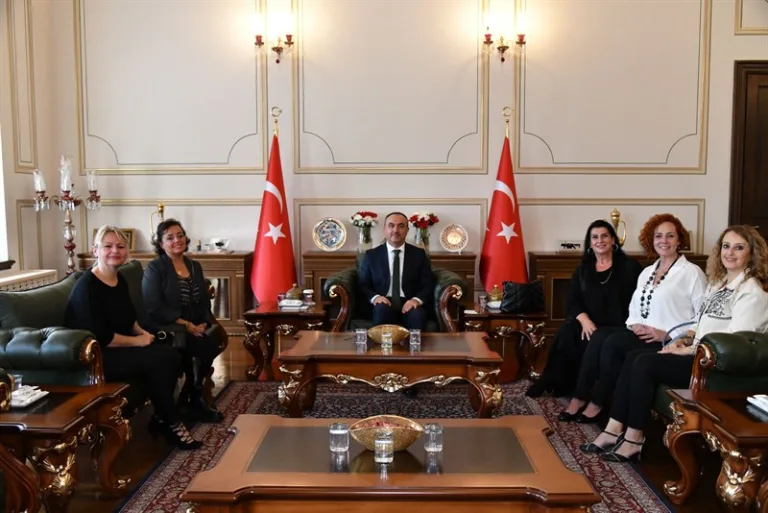 Nazende Türk Müziği Topluluğu Derneği Başkanı Tunalı Vali Soytürk’ü Ziyaret Etti