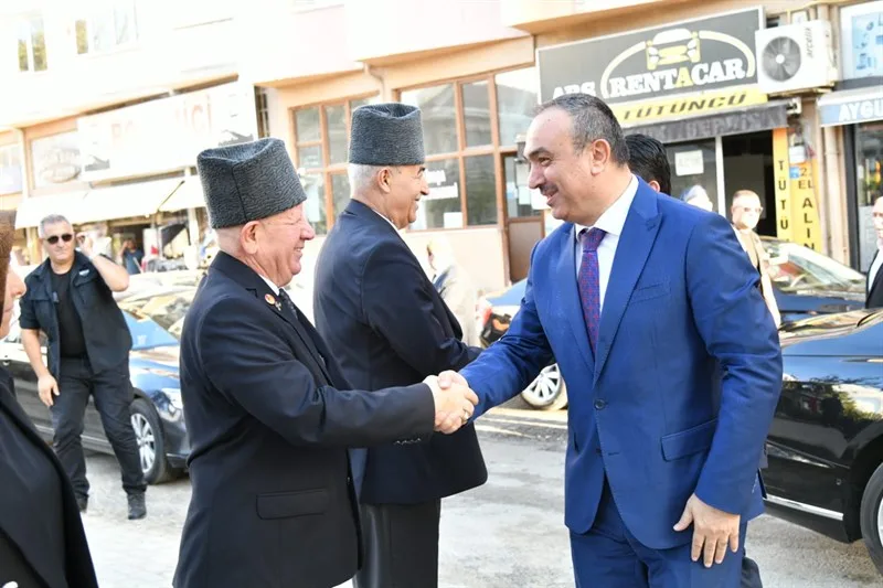 Vali Soytürk Gaziler Derneğini Ziyaret Etti Vali Soytürk Gaziler Derneğini Ziyaret Etti