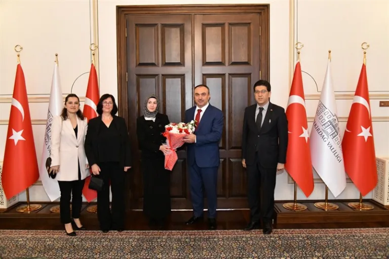 Vali Soytürk Öğretmenleri Makamında Kabul Etti