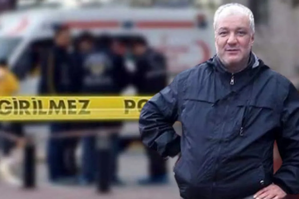 Babasını Bıçaklayarak Öldürdü: 112’yi Arayarak İhbar Etti! Babasını Bıçaklayarak Öldürdü: 112’yi Arayarak İhbar Etti!