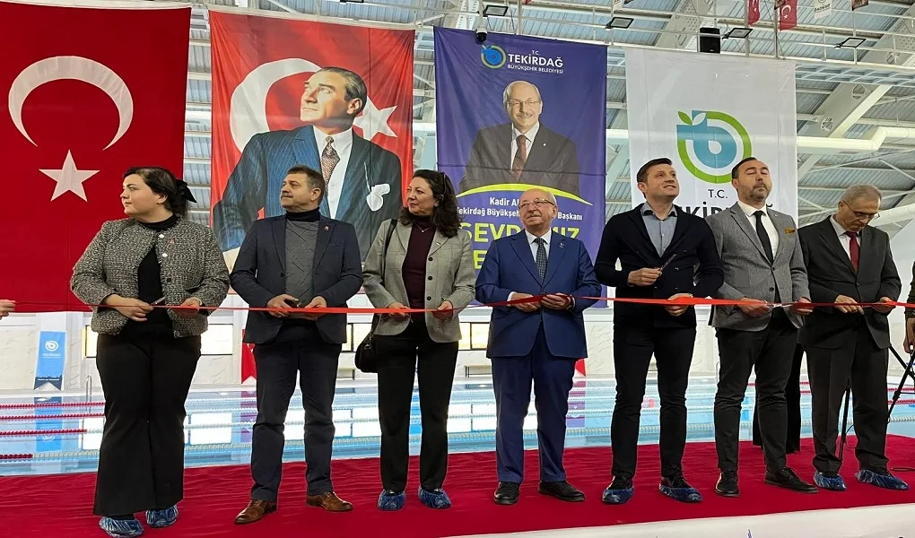 ÇERKEZKÖY ATATÜRK YARI OLİMPİK YÜZME HAVUZU HİZMETE AÇILDI ÇERKEZKÖY ATATÜRK YARI OLİMPİK YÜZME HAVUZU HİZMETE AÇILDI