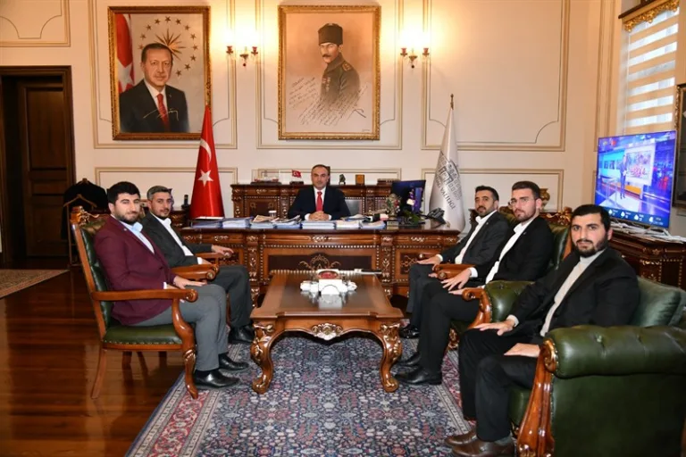 Türkiye Gençlik Vakfı İl Başkanı Akın Vali Soytürk’ü Ziyaret Etti