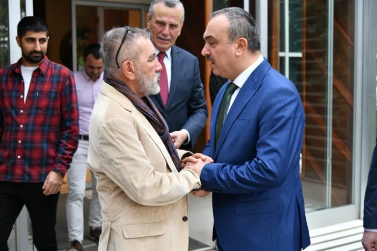 Vali Soytürk Bony Tekstil’i Ziyaret Etti