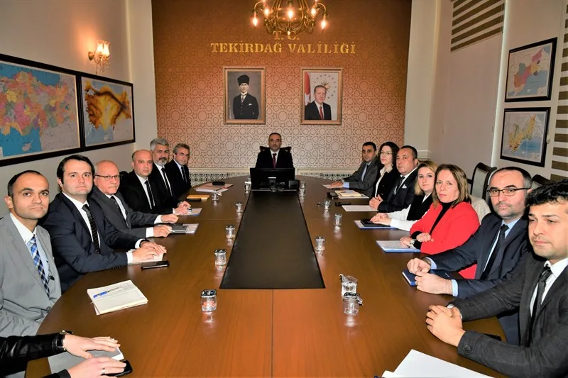 Vali Soytürk OSB Müdürleri İle Değerlendirme Toplantısı Yaptı Vali Soytürk OSB Müdürleri İle Değerlendirme Toplantısı Yaptı