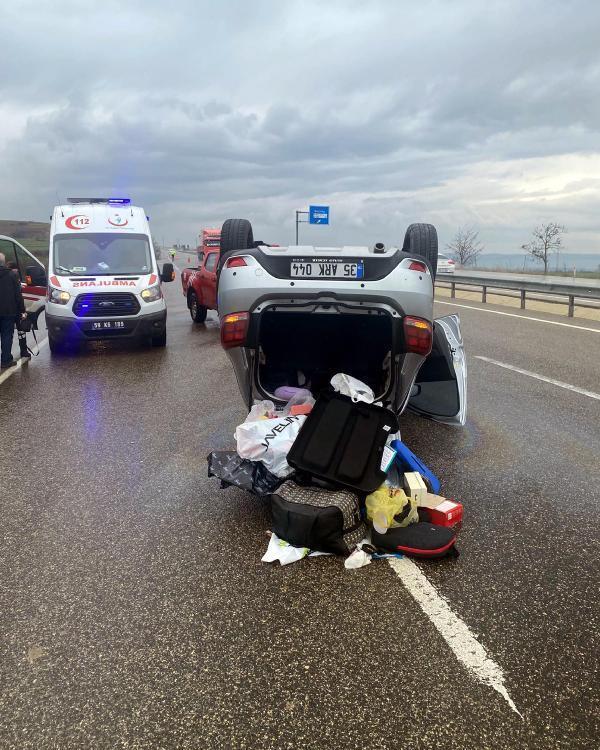 Takla Atan Otomobilde 4 Kişi Yaralandı