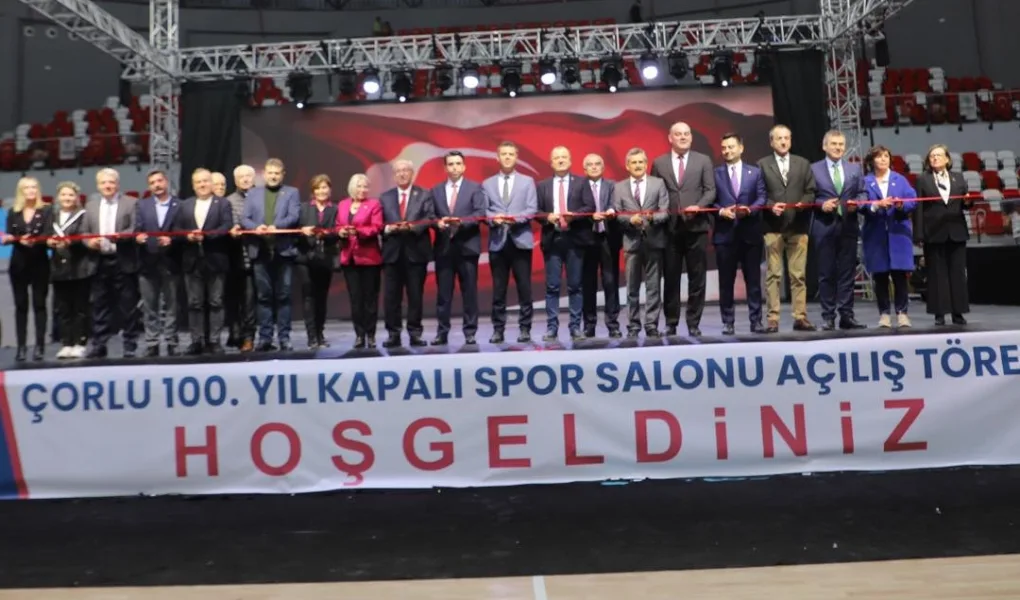 Trakya’nın En Büyük Spor Kompleksi Hizmete Açıldı Trakya’nın En Büyük Spor Kompleksi Hizmete Açıldı