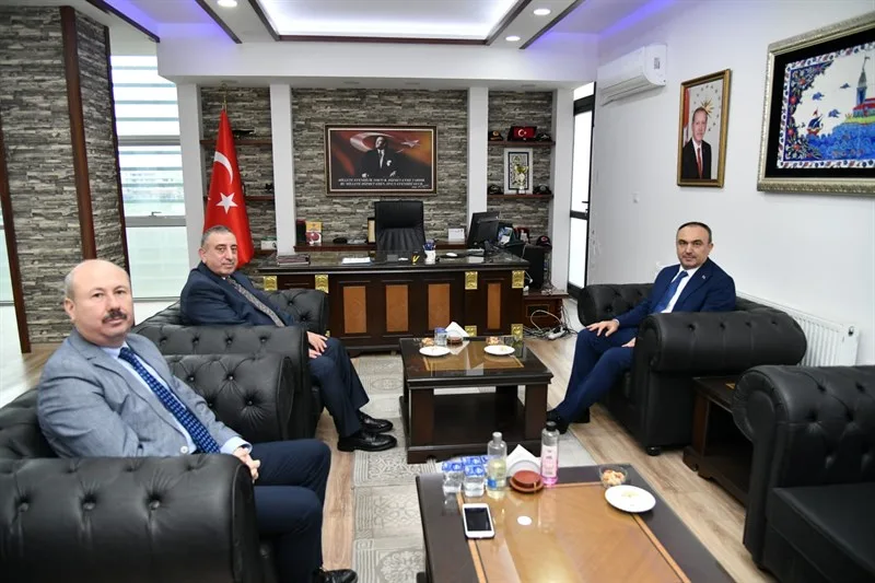 Vali Soytürk Marmaraereğlisi Kaymakamlığını Ziyaret Etti Vali Soytürk Marmaraereğlisi Kaymakamlığını Ziyaret Etti