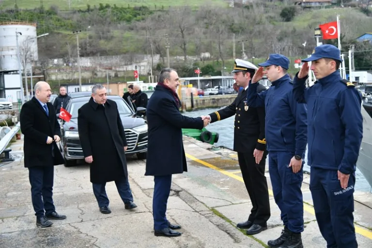 Vali Soytürk Sahil Güvenlik TCSG 88 Komutanlığını Ziyaret Etti
