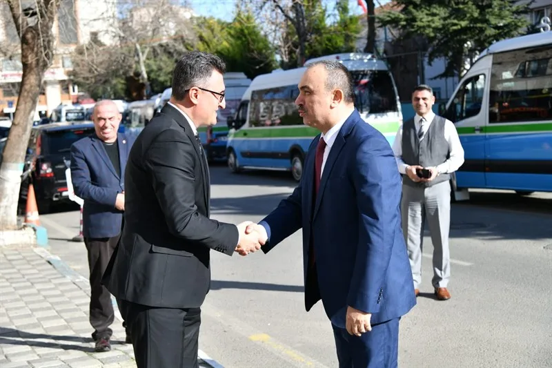 Vali Soytürk Tarım ve Kredi Kooperatifi Bölge Müdürlüğünü Ziyaret Etti_65b287c90e703.jpeg