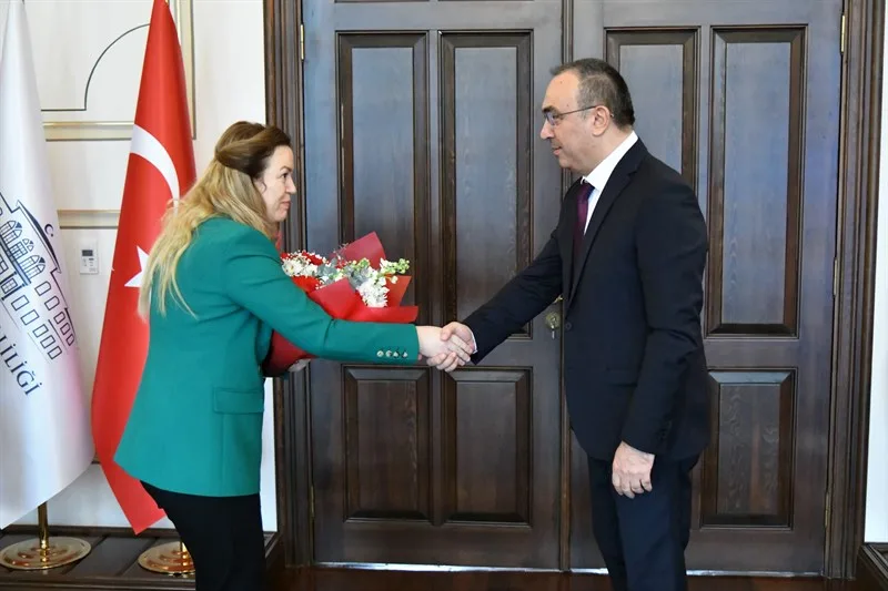112 Acil Çağrı Merkezi Müdürü Vali Soytürk’ü Ziyaret Etti 112 Acil Çağrı Merkezi Müdürü Vali Soytürk’ü Ziyaret Etti