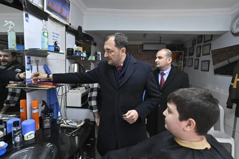 Yüksel, Şarköy’de Belediye Başkanı Gibi Karşılandı