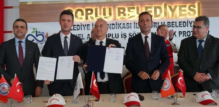 Başkan Sarıkurt´tan Belediye Personeline Büyük Müjde