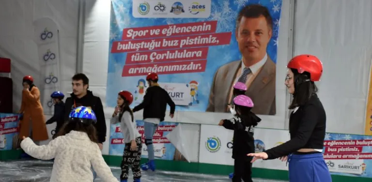 Buz Pisti Yoğun İlgi Gördü