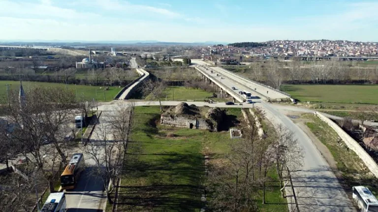 Edirne’de atıl durumdaki 15’inci yüzyıl eseri hamam, restorasyona alındı