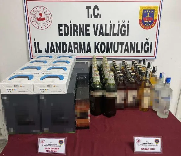 Edirne’de kaçak 10 oyun konsolu ve 40 şişe içki ele geçirildi