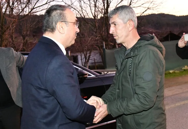 Vali Soytürk Şehit Ailesini Ziyaret Etti
