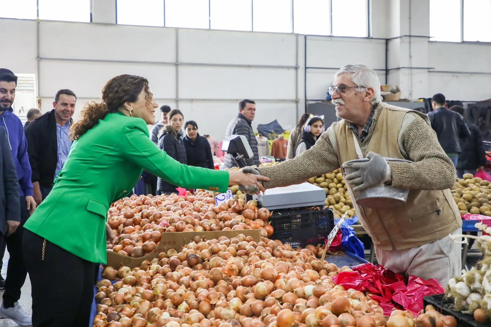 Yüceer:” Çiftçi de Kazanacak, Tüketici de” Yüceer:” Çiftçi de Kazanacak, Tüketici de”