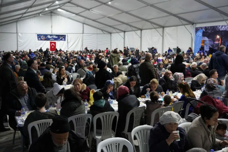 Ramazan Ayının İlk Oruçları Cumhuriyet Parkı’nda Açıldı