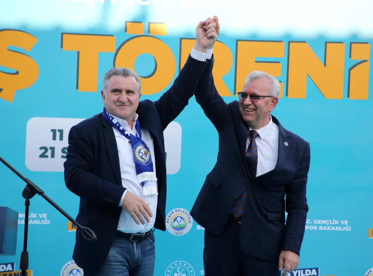 Bakan Bak: Edirne’yi Balkanlar’ın spor merkezi yapmaya çalışıyoruz (3)